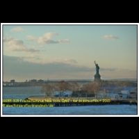 18055 005 Freiheitsstatue New York QM2 - Karibikkreuzfahrt 2010.jpg